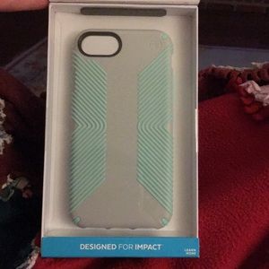 Brand New! Speck presidio grip iPhone 6s/7/8 case